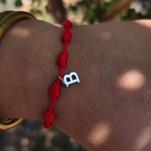 Pulsera 7 nudos inicial B plata