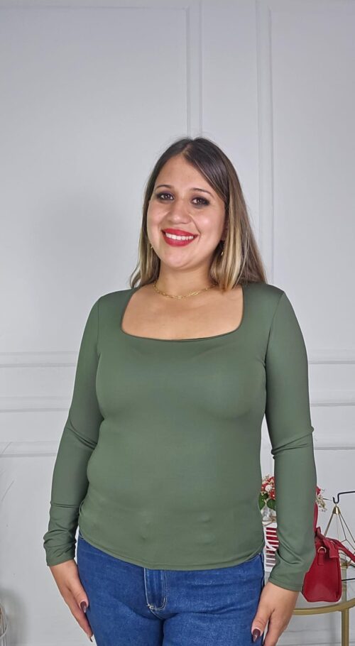 Blusa cuello cuadrado 2611