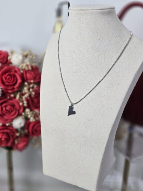 Collar Corazón Plateado - 005