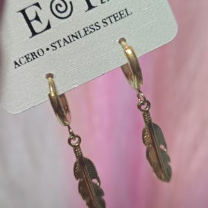 Argollas pluma oro 803